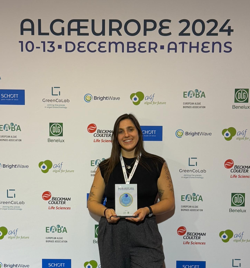 La Dra. Etiele Greque de Morais guanyadora del premi al millor pòster al Congrés Algaeurope 2024 La Dra. Etiele Greque de Morais guanyadora del premi al millor pòster al Congrés Algaeurope 2024